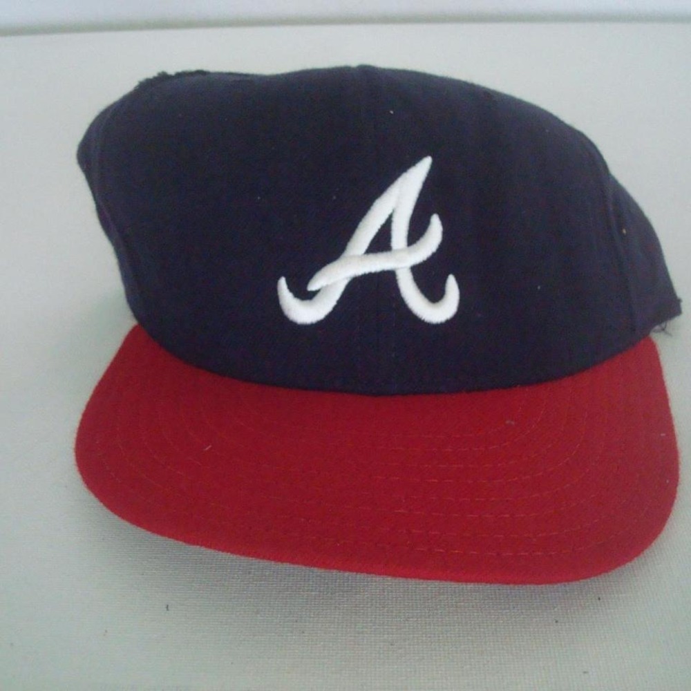 ATLANTA BRAVES NEW ERA 7 1/8 HAS FRAYIE AT SEAM HAT CAP VINTAGE Y2K 00S Y1